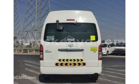 Buy Import Toyota Hiace White Car in Import - Dubai in Central Kenya Buy Import Toyota Hiace White Car in Import - Dubai in Central Kenya
