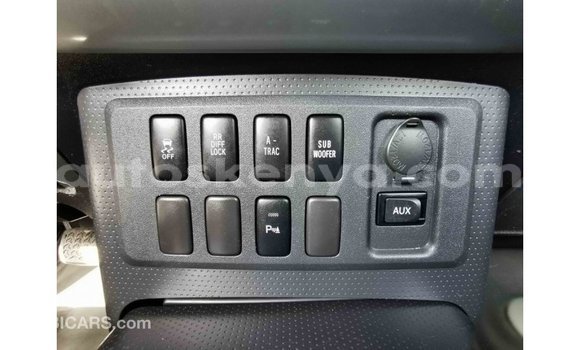 Imported Toyota FJ Cruiser Beige Makiinaa iti Import - Dubai keessatti Central Kenya keessatti Imported Toyota FJ Cruiser Beige Makiinaa iti Import - Dubai keessatti Central Kenya keessatti