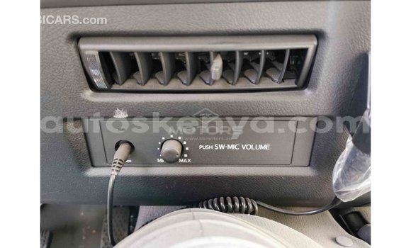 Imported Toyota Coaster White Makiinaa iti Import - Dubai keessatti Central Kenya keessatti Imported Toyota Coaster White Makiinaa iti Import - Dubai keessatti Central Kenya keessatti