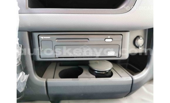 Imported Toyota Coaster White Makiinaa iti Import - Dubai keessatti Central Kenya keessatti Imported Toyota Coaster White Makiinaa iti Import - Dubai keessatti Central Kenya keessatti