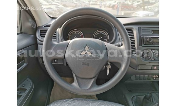 Nunua Imported Mitsubishi L200 Nyeupe Gari ndani ya Import - Dubai nchini Kati Kenya Nunua Imported Mitsubishi L200 Nyeupe Gari ndani ya Import - Dubai nchini Kati Kenya