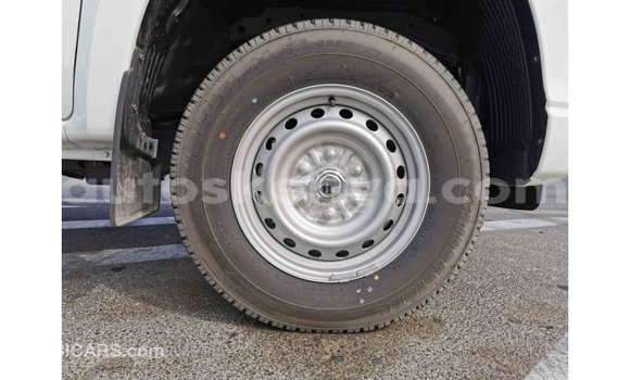 Nunua Imported Mitsubishi L200 Nyeupe Gari ndani ya Import - Dubai nchini Kati Kenya Nunua Imported Mitsubishi L200 Nyeupe Gari ndani ya Import - Dubai nchini Kati Kenya