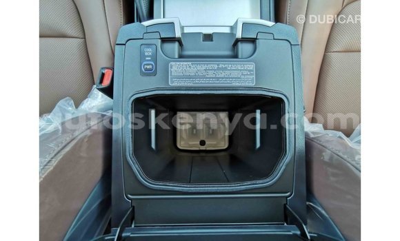 Buy Import Toyota Land Cruiser Black Car in Import - Dubai in Central Kenya Buy Import Toyota Land Cruiser Black Car in Import - Dubai in Central Kenya