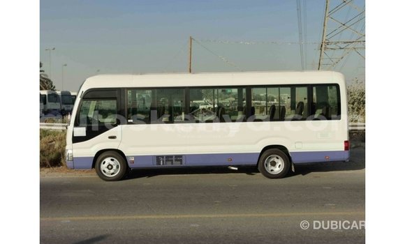 Nunua Imported Toyota Coaster Nyeupe Gari ndani ya Import - Dubai nchini Kati Kenya Nunua Imported Toyota Coaster Nyeupe Gari ndani ya Import - Dubai nchini Kati Kenya