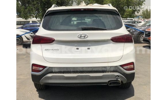 Nunua Imported Hyundai Santa Fe Nyeupe Gari ndani ya Import - Dubai nchini Kati Kenya Nunua Imported Hyundai Santa Fe Nyeupe Gari ndani ya Import - Dubai nchini Kati Kenya