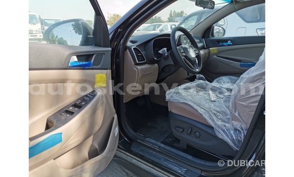 Nunua Imported Hyundai Tucson Nyeusi Gari ndani ya Import - Dubai nchini Kati Kenya Nunua Imported Hyundai Tucson Nyeusi Gari ndani ya Import - Dubai nchini Kati Kenya