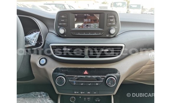 Nunua Imported Hyundai Tucson Nyeusi Gari ndani ya Import - Dubai nchini Kati Kenya Nunua Imported Hyundai Tucson Nyeusi Gari ndani ya Import - Dubai nchini Kati Kenya