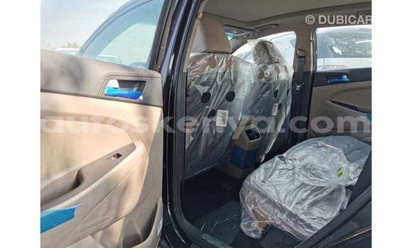 Nunua Imported Hyundai Tucson Nyeusi Gari ndani ya Import - Dubai nchini Kati Kenya Nunua Imported Hyundai Tucson Nyeusi Gari ndani ya Import - Dubai nchini Kati Kenya