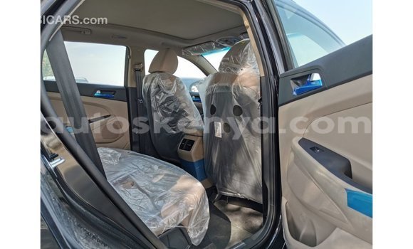 Nunua Imported Hyundai Tucson Nyeusi Gari ndani ya Import - Dubai nchini Kati Kenya Nunua Imported Hyundai Tucson Nyeusi Gari ndani ya Import - Dubai nchini Kati Kenya