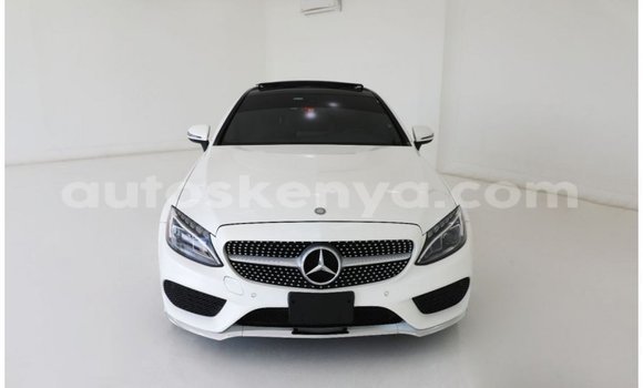 Nunua Imported Mercedes‒Benz 1117 Nyeupe Lori ndani ya Import - Dubai nchini Kati Kenya