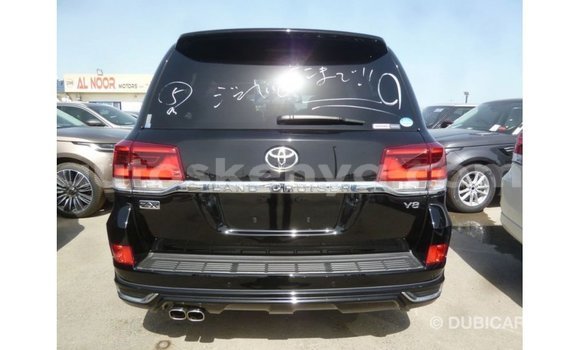 Nunua Imported Toyota Land Cruiser Nyeusi Gari ndani ya Import - Dubai nchini Kati Kenya Nunua Imported Toyota Land Cruiser Nyeusi Gari ndani ya Import - Dubai nchini Kati Kenya