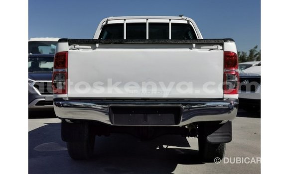 Nunua Imported Toyota Hilux Nyeupe Gari ndani ya Import - Dubai nchini Kati Kenya Nunua Imported Toyota Hilux Nyeupe Gari ndani ya Import - Dubai nchini Kati Kenya
