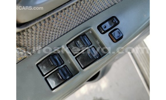 Nunua Imported Toyota Hilux Nyeupe Gari ndani ya Import - Dubai nchini Kati Kenya Nunua Imported Toyota Hilux Nyeupe Gari ndani ya Import - Dubai nchini Kati Kenya