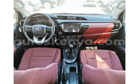 Nunua Imported Toyota Hilux Nyeupe Gari ndani ya Import - Dubai nchini Kati Kenya Nunua Imported Toyota Hilux Nyeupe Gari ndani ya Import - Dubai nchini Kati Kenya