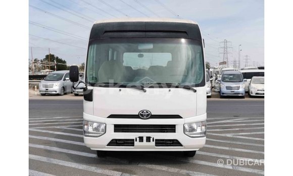 Nunua Imported Toyota Coaster Nyeupe Gari ndani ya Import - Dubai nchini Kati Kenya Nunua Imported Toyota Coaster Nyeupe Gari ndani ya Import - Dubai nchini Kati Kenya