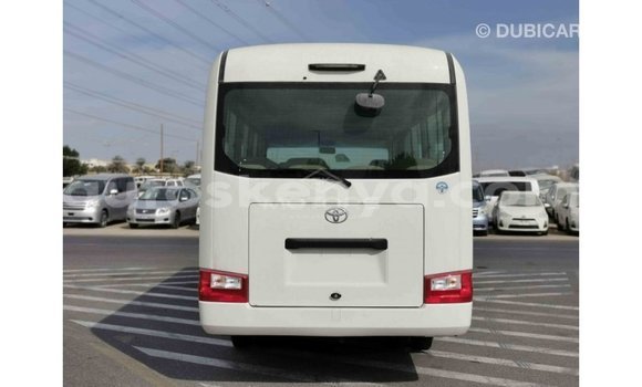 Nunua Imported Toyota Coaster Nyeupe Gari ndani ya Import - Dubai nchini Kati Kenya Nunua Imported Toyota Coaster Nyeupe Gari ndani ya Import - Dubai nchini Kati Kenya