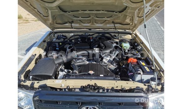 Nunua Imported Toyota Land Cruiser Beige Gari ndani ya Import - Dubai nchini Kati Kenya Nunua Imported Toyota Land Cruiser Beige Gari ndani ya Import - Dubai nchini Kati Kenya