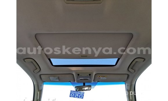 Imported Toyota Land Cruiser White Makiinaa iti Import - Dubai keessatti Central Kenya keessatti Imported Toyota Land Cruiser White Makiinaa iti Import - Dubai keessatti Central Kenya keessatti