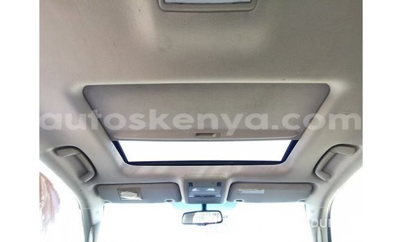 Nunua Imported Toyota Land Cruiser Nyeupe Gari ndani ya Import - Dubai nchini Kati Kenya Nunua Imported Toyota Land Cruiser Nyeupe Gari ndani ya Import - Dubai nchini Kati Kenya
