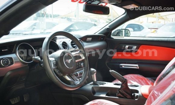 Nunua Imported Ford Mustang Nyeusi Gari ndani ya Import - Dubai nchini Kati Kenya Nunua Imported Ford Mustang Nyeusi Gari ndani ya Import - Dubai nchini Kati Kenya