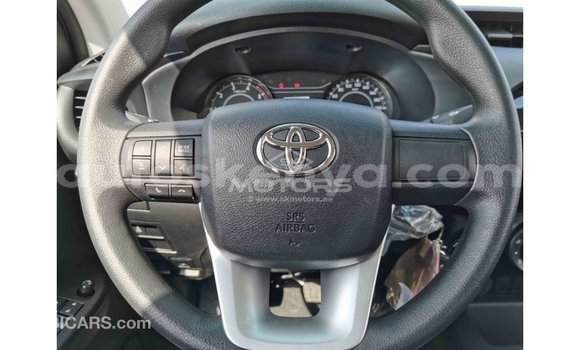 Buy Import Toyota Hilux White Car in Import - Dubai in Central Kenya Buy Import Toyota Hilux White Car in Import - Dubai in Central Kenya