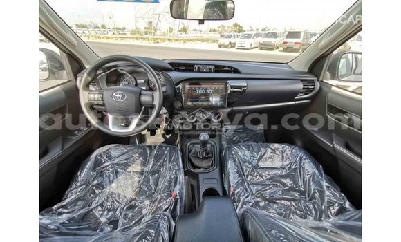 Buy Import Toyota Hilux White Car in Import - Dubai in Central Kenya Buy Import Toyota Hilux White Car in Import - Dubai in Central Kenya