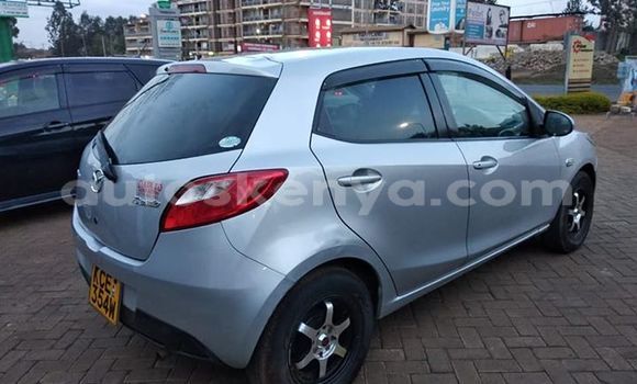 Oofamaa Mazda Demio Silver Makiinaa iti Nairobi keessatti Nairobi keessatti Oofamaa Mazda Demio Silver Makiinaa iti Nairobi keessatti Nairobi keessatti