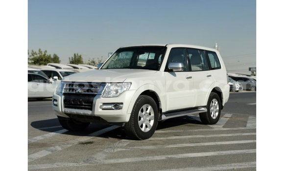 Buy Import Mitsubishi Pajero White Car in Import - Dubai in Central Kenya Buy Import Mitsubishi Pajero White Car in Import - Dubai in Central Kenya