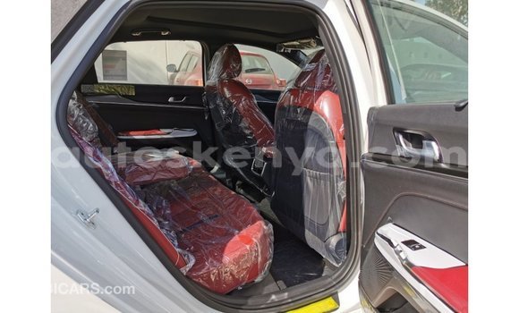 Nunua Imported Kia K5 Nyeupe Gari ndani ya Import - Dubai nchini Kati Kenya Nunua Imported Kia K5 Nyeupe Gari ndani ya Import - Dubai nchini Kati Kenya