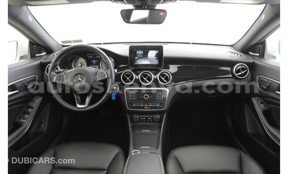 Imported Mercedes‒Benz 250 White Makiinaa iti Import - Dubai keessatti Central Kenya keessatti Imported Mercedes‒Benz 250 White Makiinaa iti Import - Dubai keessatti Central Kenya keessatti