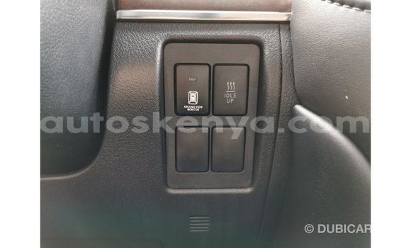 Buy Import Toyota Land Cruiser White Car in Import - Dubai in Central Kenya Buy Import Toyota Land Cruiser White Car in Import - Dubai in Central Kenya