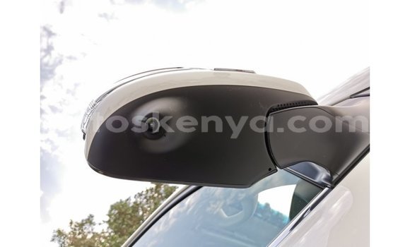 Buy Import Toyota Land Cruiser White Car in Import - Dubai in Central Kenya Buy Import Toyota Land Cruiser White Car in Import - Dubai in Central Kenya