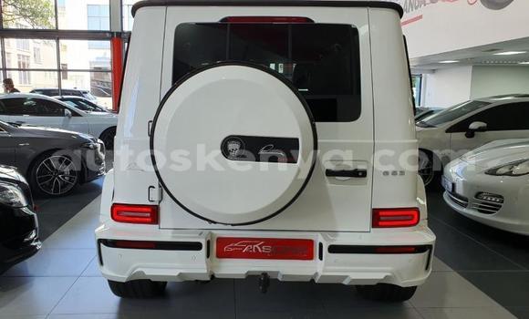 Oofamaa Mercedes‒Benz G-klasse AMG White Makiinaa iti Mombasa keessatti Coastal Kenya keessatti Oofamaa Mercedes‒Benz G-klasse AMG White Makiinaa iti Mombasa keessatti Coastal Kenya keessatti