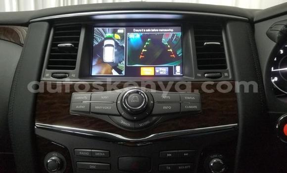 Oofamaa Nissan Patrol White Makiinaa iti Bissil keessatti Nairobi keessatti Oofamaa Nissan Patrol White Makiinaa iti Bissil keessatti Nairobi keessatti