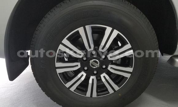 Oofamaa Nissan Patrol White Makiinaa iti Bissil keessatti Nairobi keessatti Oofamaa Nissan Patrol White Makiinaa iti Bissil keessatti Nairobi keessatti