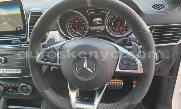 Nunua Ilio tumika Mercedes‒Benz GL-klasse AMG Nyeupe Gari ndani ya Nairobi nchini Nairobi Nunua Ilio tumika Mercedes‒Benz GL-klasse AMG Nyeupe Gari ndani ya Nairobi nchini Nairobi