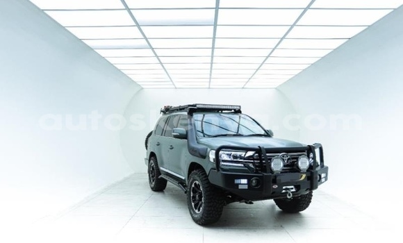 Oofamaa Toyota Land Cruiser Green Makiinaa iti Nairobi keessatti Nairobi keessatti Oofamaa Toyota Land Cruiser Green Makiinaa iti Nairobi keessatti Nairobi keessatti