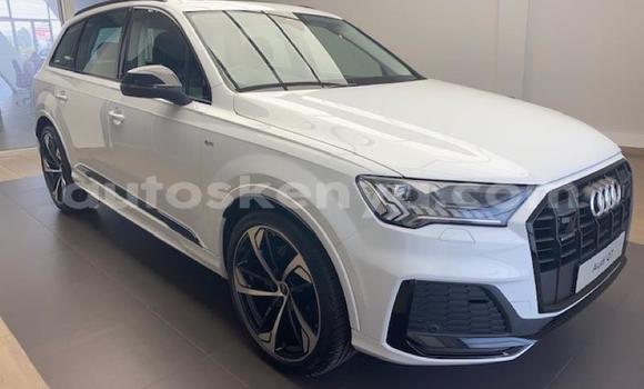 Nunua Ilio tumika Audi Q7 Nyeupe Gari ndani ya Nairobi nchini Nairobi