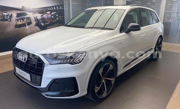 Nunua Ilio tumika Audi Q7 Nyeupe Gari ndani ya Nairobi nchini Nairobi Nunua Ilio tumika Audi Q7 Nyeupe Gari ndani ya Nairobi nchini Nairobi