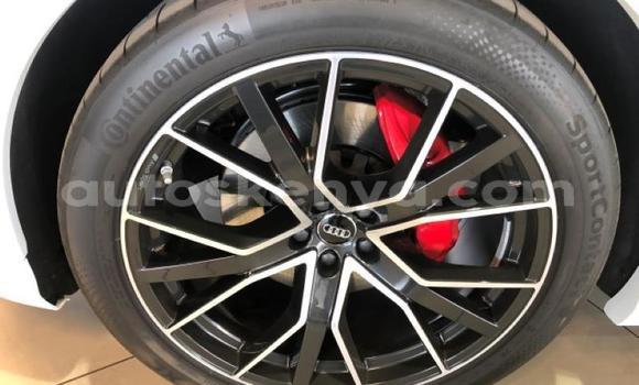 Nunua Ilio tumika Audi Q8 Nyeupe Gari ndani ya Nairobi nchini Nairobi Nunua Ilio tumika Audi Q8 Nyeupe Gari ndani ya Nairobi nchini Nairobi