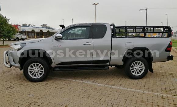 Nunua Ilio tumika Toyota Hilux Fedha Gari ndani ya Nairobi nchini Nairobi Nunua Ilio tumika Toyota Hilux Fedha Gari ndani ya Nairobi nchini Nairobi