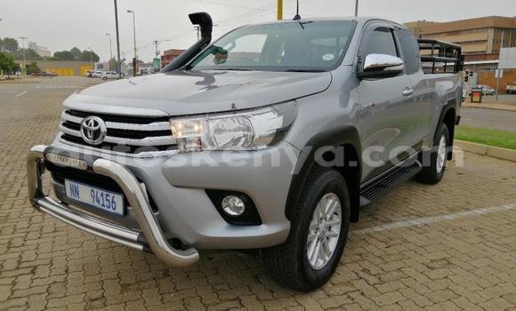 Nunua Ilio tumika Toyota Hilux Fedha Gari ndani ya Nairobi nchini Nairobi Nunua Ilio tumika Toyota Hilux Fedha Gari ndani ya Nairobi nchini Nairobi