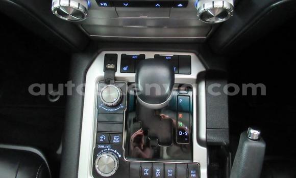 Nunua Ilio tumika Toyota Land Cruiser Fedha Gari ndani ya Mombasa nchini Kenya ya Pwani Nunua Ilio tumika Toyota Land Cruiser Fedha Gari ndani ya Mombasa nchini Kenya ya Pwani