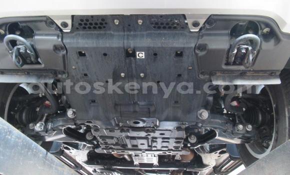 Nunua Ilio tumika Toyota Land Cruiser Fedha Gari ndani ya Mombasa nchini Kenya ya Pwani Nunua Ilio tumika Toyota Land Cruiser Fedha Gari ndani ya Mombasa nchini Kenya ya Pwani