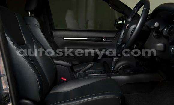 Oofamaa Toyota Hilux Black Makiinaa iti Nairobi keessatti Nairobi keessatti Oofamaa Toyota Hilux Black Makiinaa iti Nairobi keessatti Nairobi keessatti