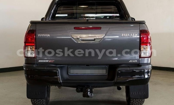 Oofamaa Toyota Hilux Black Makiinaa iti Nairobi keessatti Nairobi keessatti Oofamaa Toyota Hilux Black Makiinaa iti Nairobi keessatti Nairobi keessatti