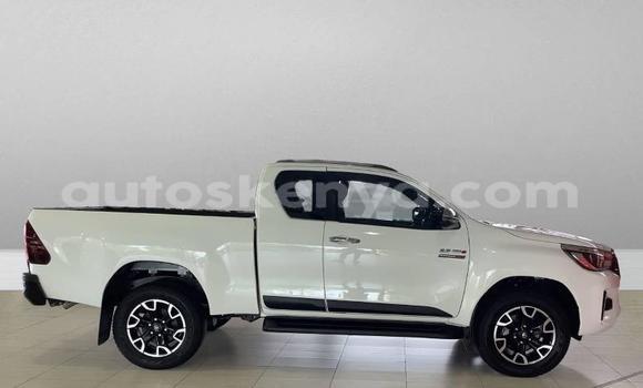 Nunua Ilio tumika Toyota Hilux Nyeupe Gari ndani ya Nairobi nchini Nairobi Nunua Ilio tumika Toyota Hilux Nyeupe Gari ndani ya Nairobi nchini Nairobi