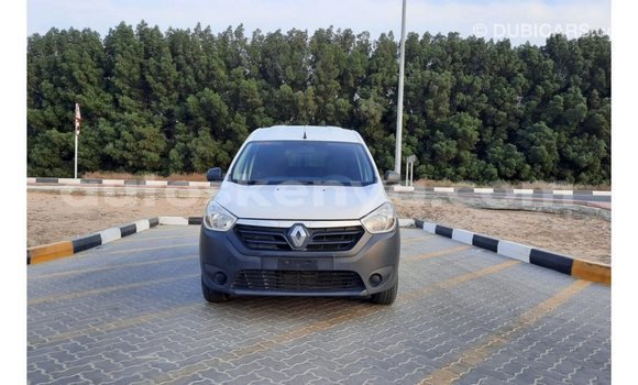 Buy Import Renault 19 White Car in Import - Dubai in Central Kenya Buy Import Renault 19 White Car in Import - Dubai in Central Kenya