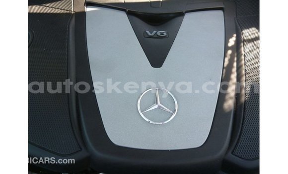 Nunua Imported Mercedes‒Benz 1117 Nyeupe Lori ndani ya Import - Dubai nchini Kati Kenya Nunua Imported Mercedes‒Benz 1117 Nyeupe Lori ndani ya Import - Dubai nchini Kati Kenya