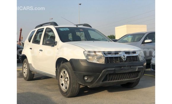 Imported Renault Duster White Makiinaa iti Import - Dubai keessatti Central Kenya keessatti Imported Renault Duster White Makiinaa iti Import - Dubai keessatti Central Kenya keessatti